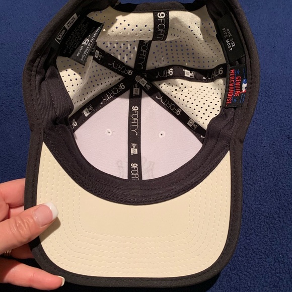 Men’s New Era Yankee baseball hat - Picture 4 of 6